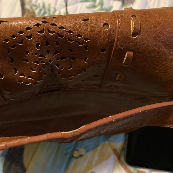 B.O.C. Vegan/faux leather shoulder saddle bag - Picture 14 of 14